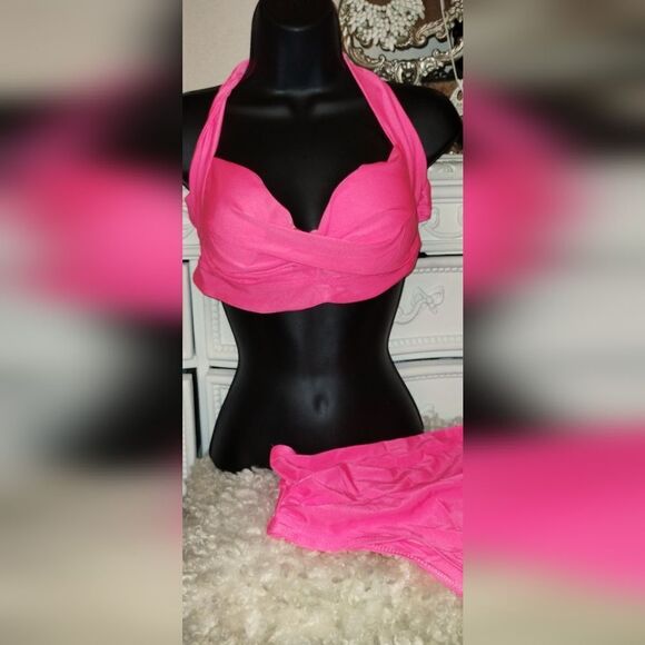 Beautiful Barbie Pink bikini top & bottom - Picture 7 of 9
